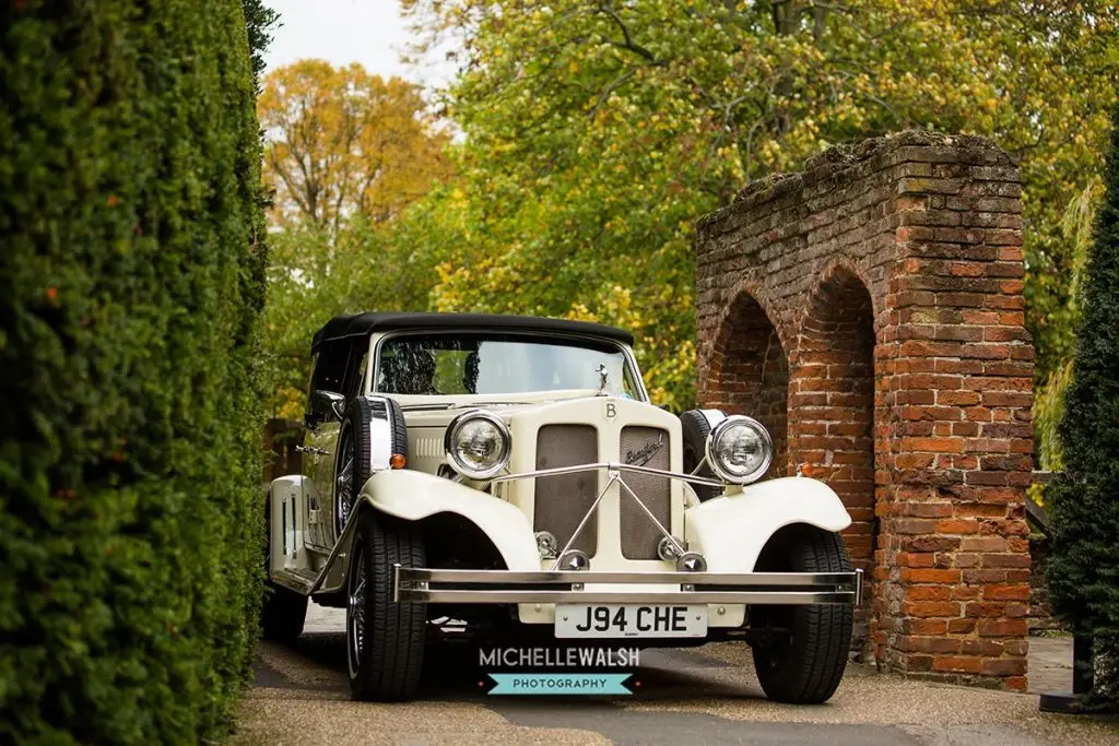 Vintage-wedding-car-hire-eltham